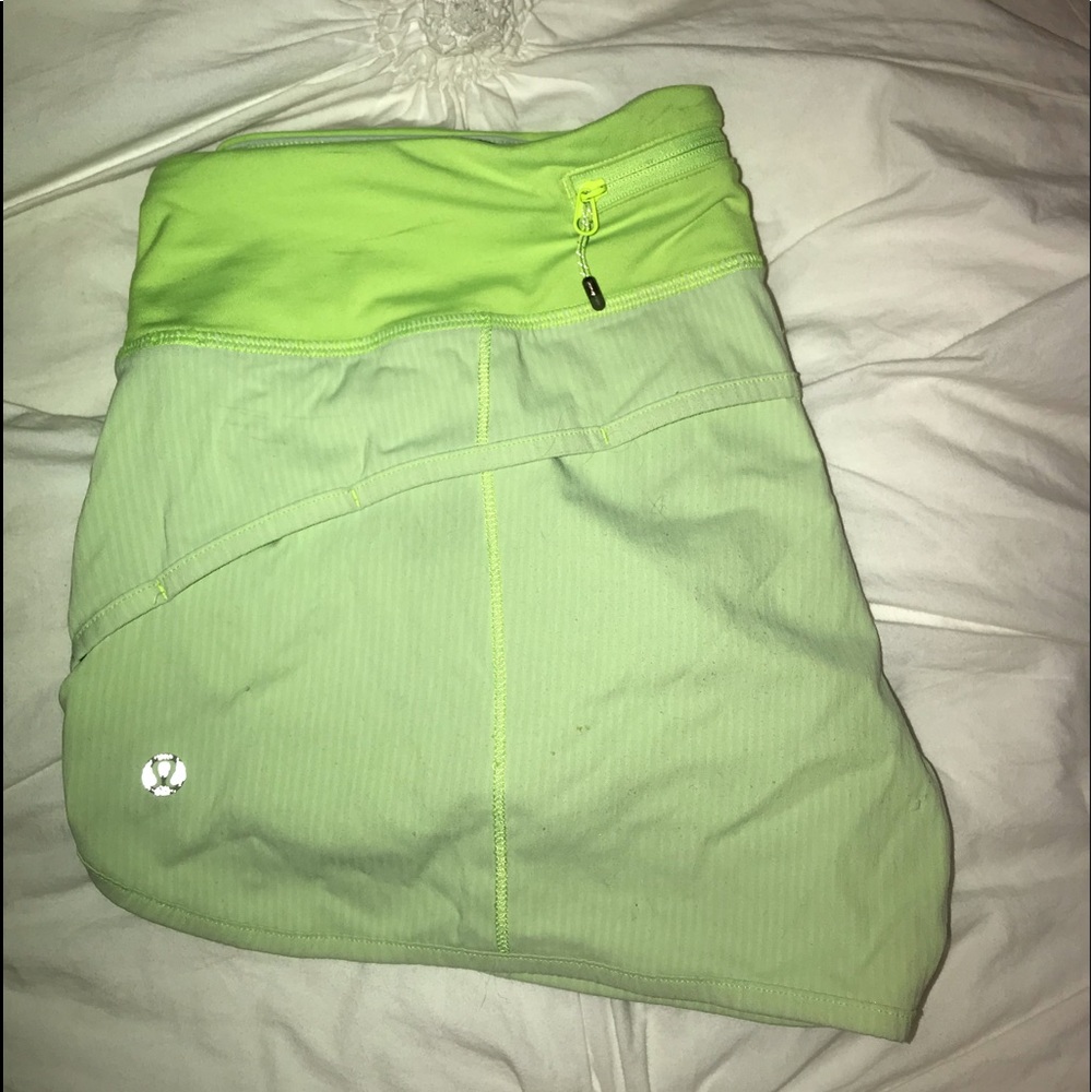 super cute run time neon yellow shorts!